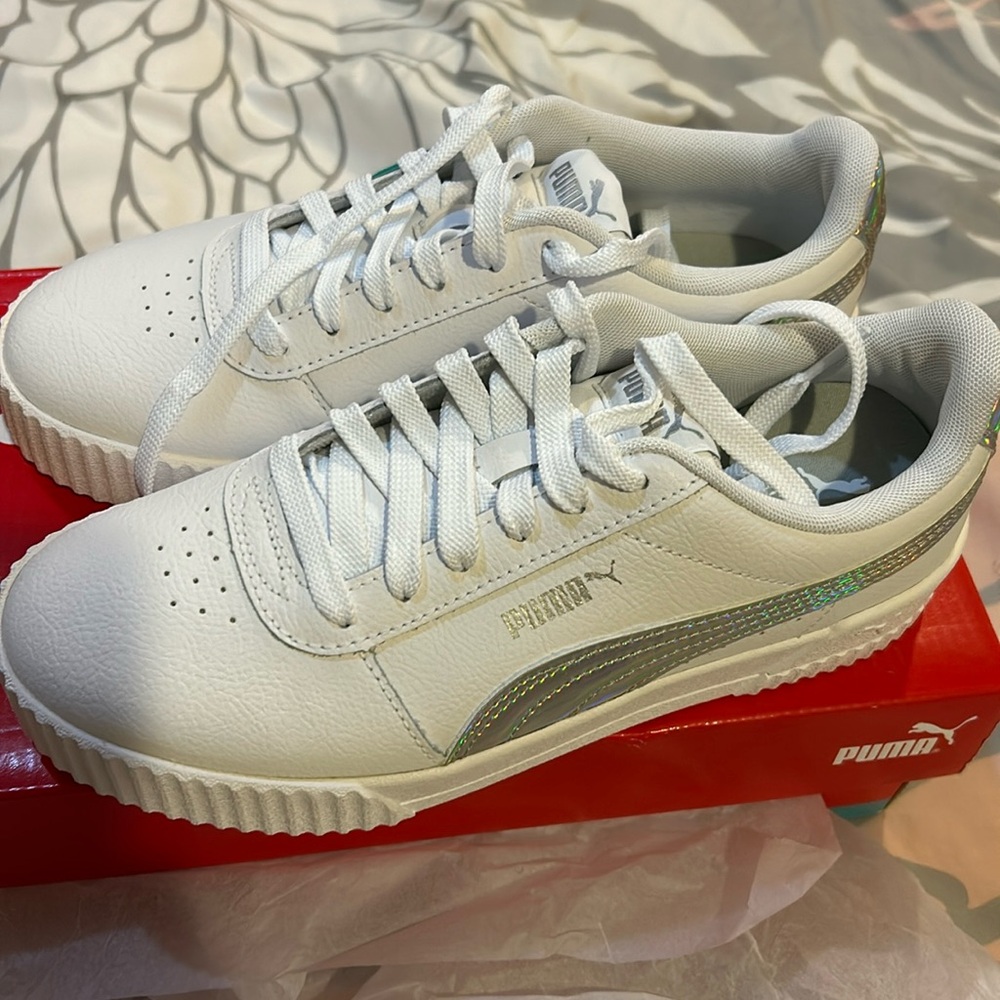 Puma carina iridescent soft foam shoes